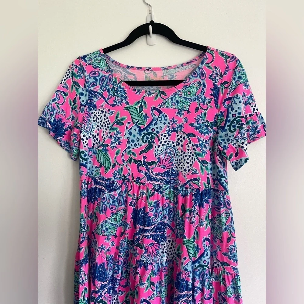 Lilly Pulitzer T-Shirt Jodee Dress Untamed Hearts Leopard Plumeria Blue Small - Picture 2 of 7